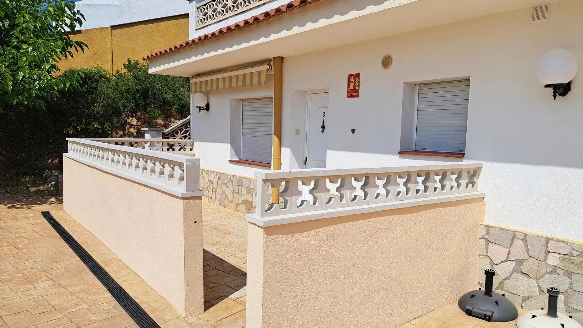 Apartamentos Famara Lloret de Mar