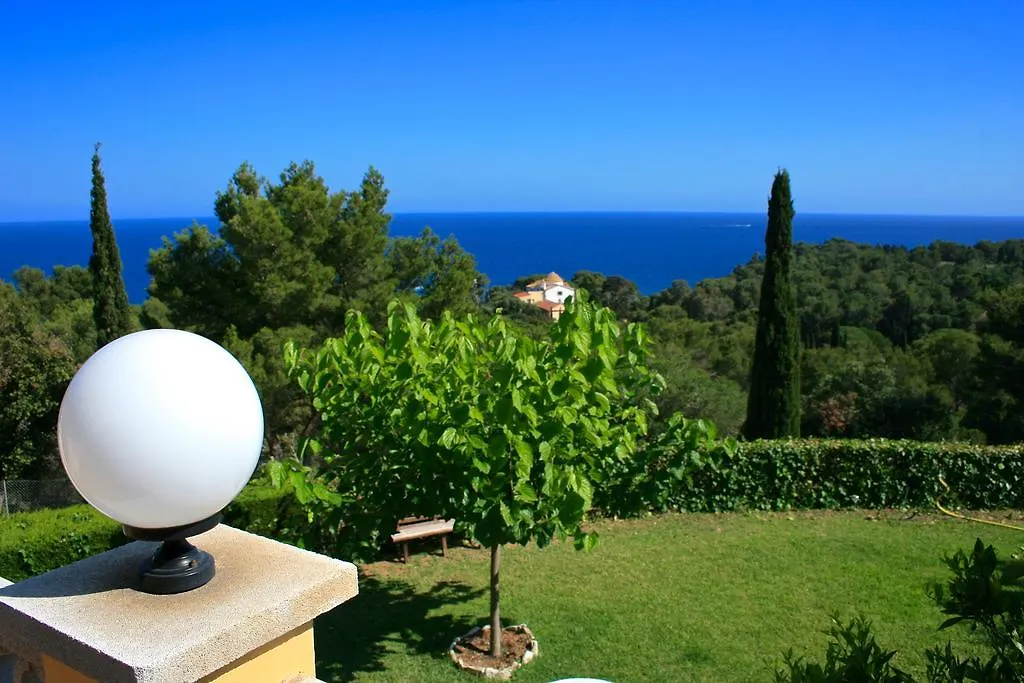 Apartamentos Famara Lloret de Mar 0*,  Hiszpania